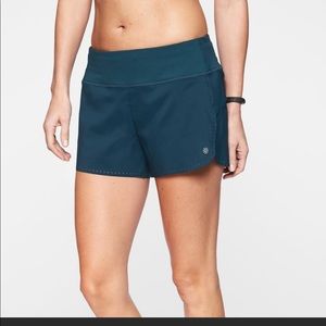 Athleta Laser Run short - like new!